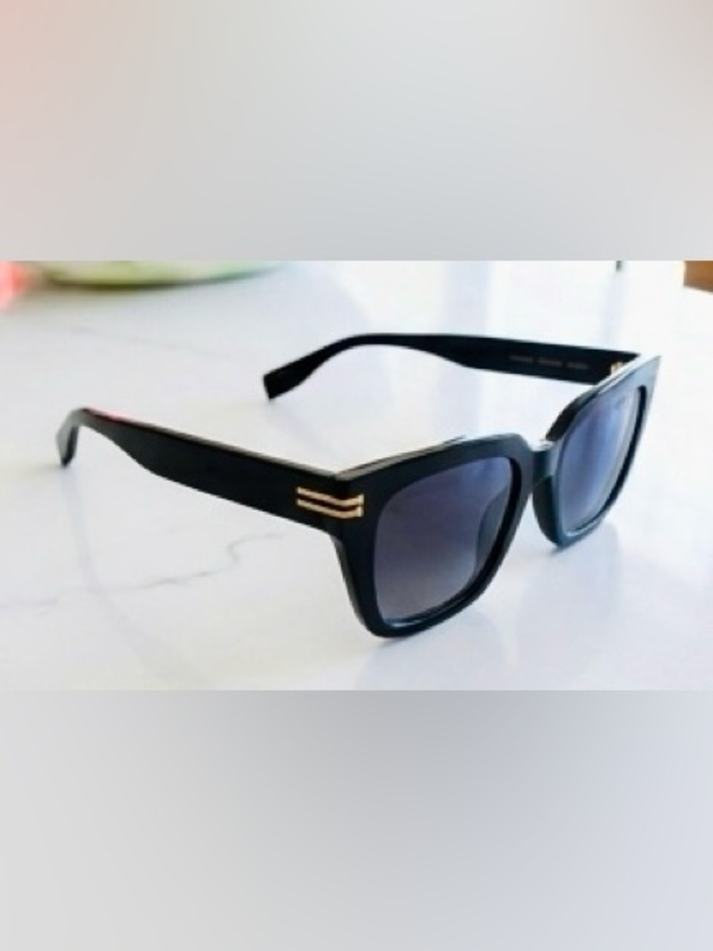 Marc Jacobs Black Sunglasses with Gold Temple Accents and Gradient Lenses Unisex - Picture 6 of 14